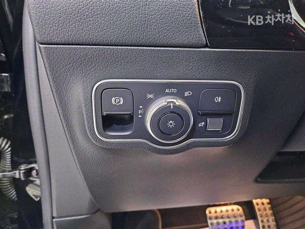Mercedes-Benz GLA H247250 4Matic Standard - 13