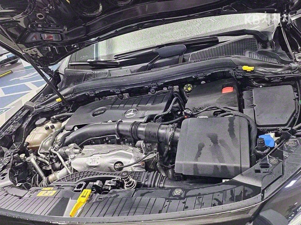 Mercedes-Benz GLA H247250 4Matic Standard - 20