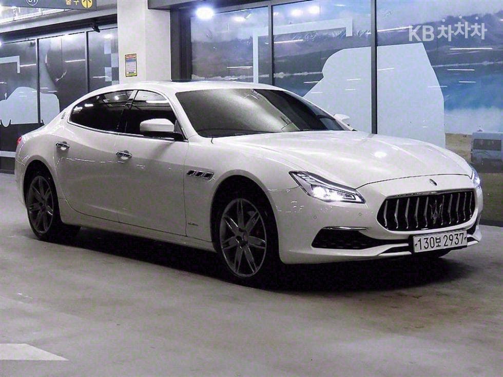마세라티 콰트로Forte 3.0 V6 그란루쏘 - Image 1
