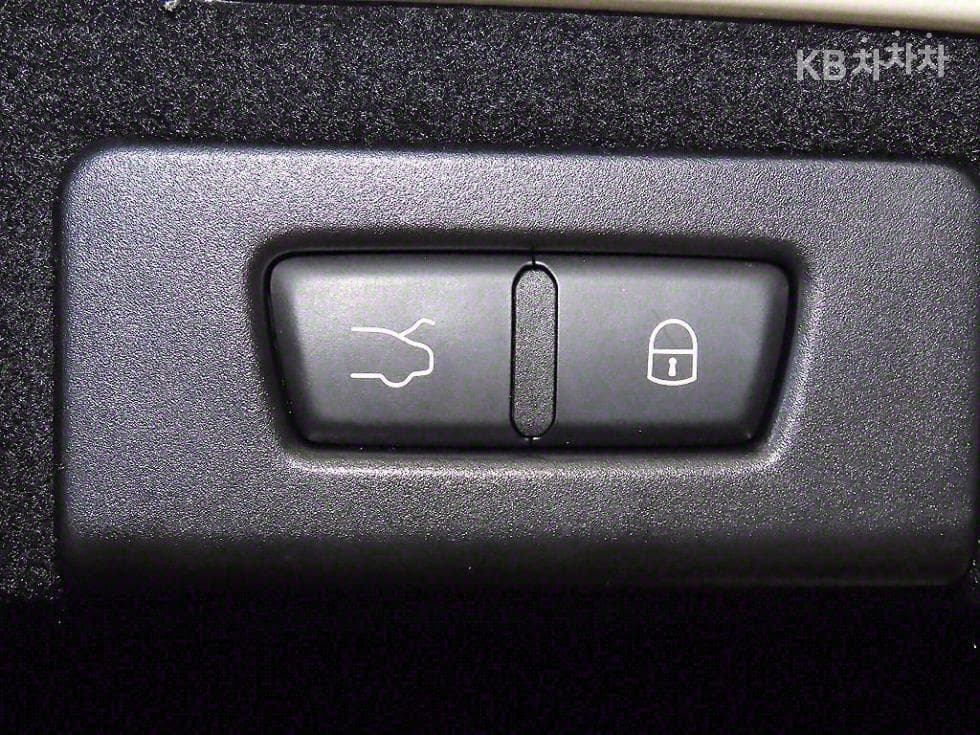 마세라티 콰트로Forte3.0 V6 그란루쏘 - 16