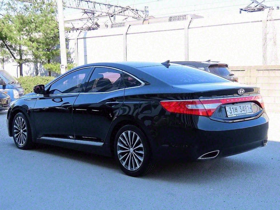 Hyundai Grandeur (Azera)HGHG300 Exclusive - 3