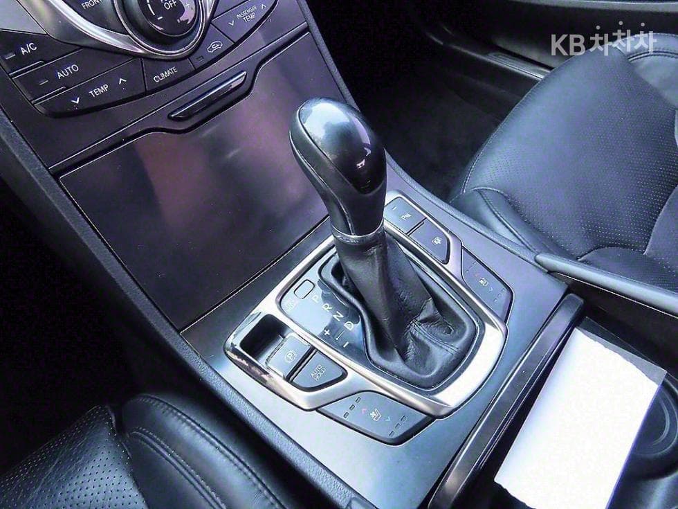 Hyundai Grandeur (Azera)HGHG300 Exclusive - 10