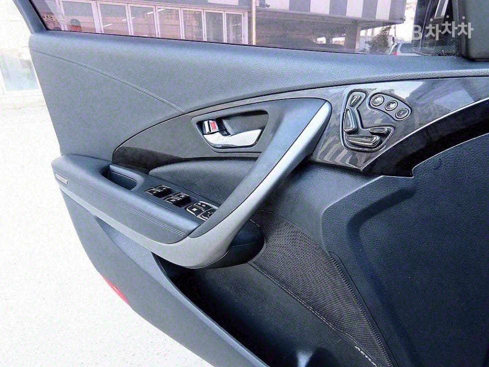 Hyundai Grandeur (Azera)HGHG300 Exclusive - 11