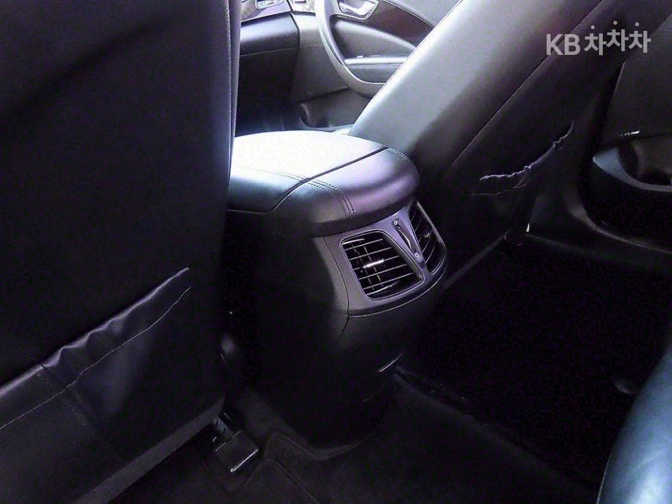 Hyundai Grandeur (Azera)HGHG300 Exclusive - 16