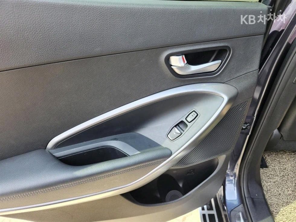 Хюндай Санта Фе DMХонда R-двигател 2.0 дизел 2WD PREMIUM Стандартен - 6