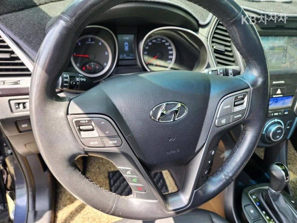 Хюндай Санта Фе DMХонда R-двигател 2.0 дизел 2WD PREMIUM Стандартен - 13