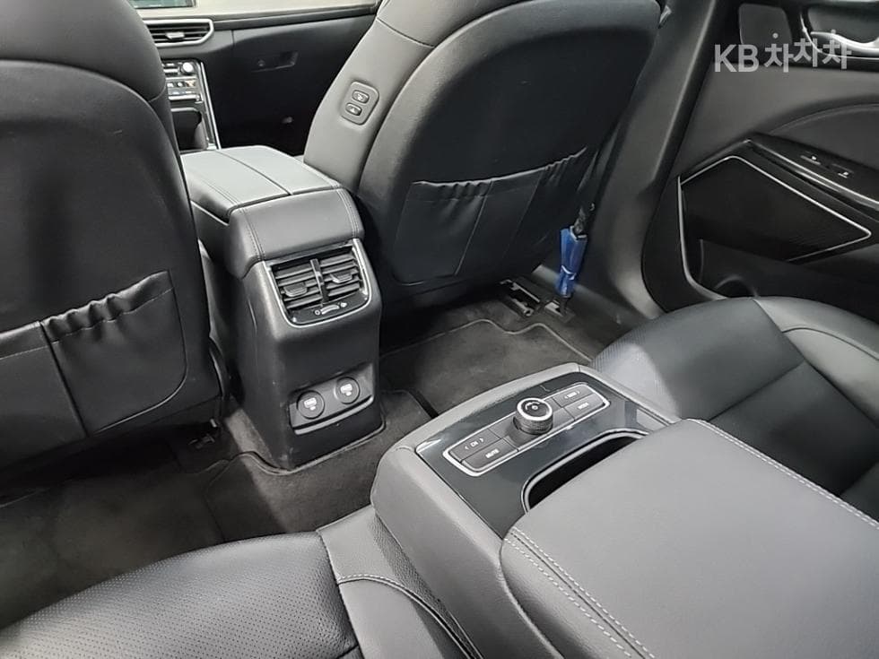 Киа K7 Premiere Хибрид2.4 HEV Noblesse - 13