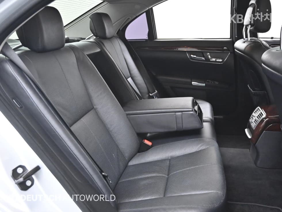 Mercedes-Benz Нов S-КласS320 CDI W221 - 12