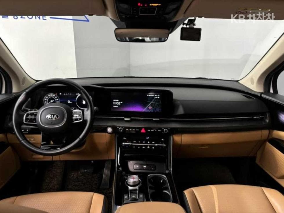 Kia Carnival 4th generationD2.2 9-seater Signature - 6