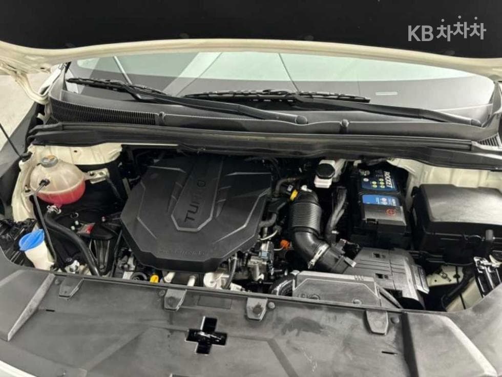 Kia Carnival 4th generationD2.2 9-seater Signature - 19