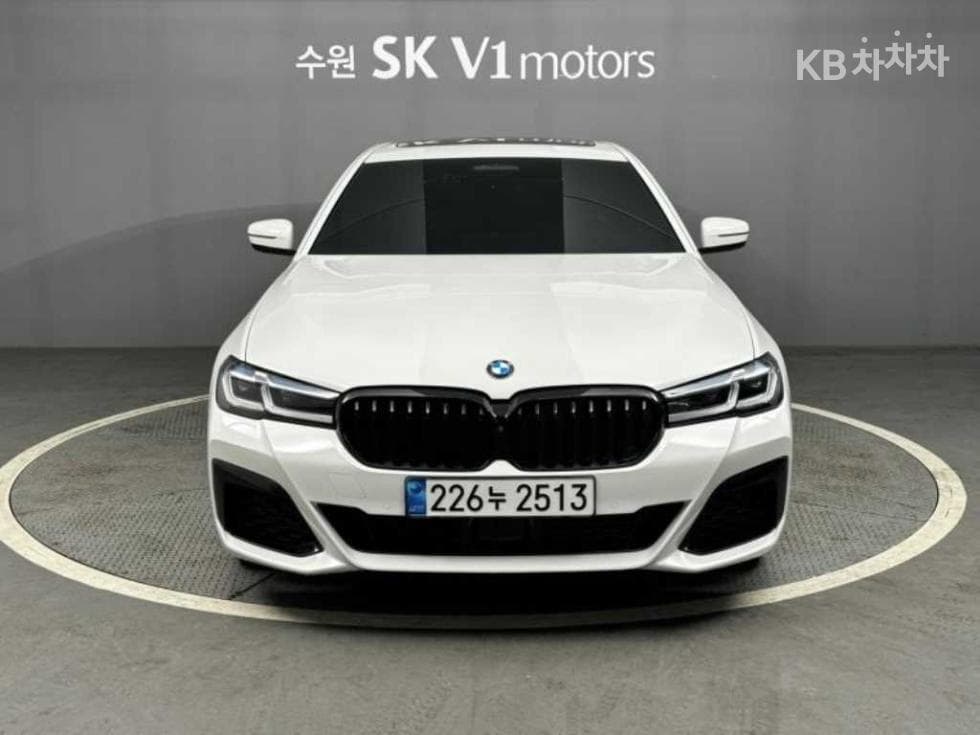 BMW 올Нов5 Серия (G30) 530i M Sport - Image 1