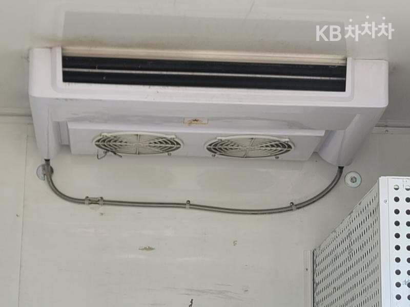 Hyundai Mighty 큐티냉장Top (Cargo)차 일반캡 - - 18