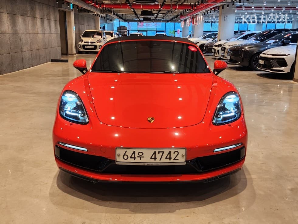 Porsche 718 박스터2.5 GTS - 2