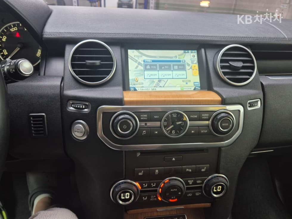 Land Rover 디스커버리43.0 SDV6 HSE Стандартен - 9