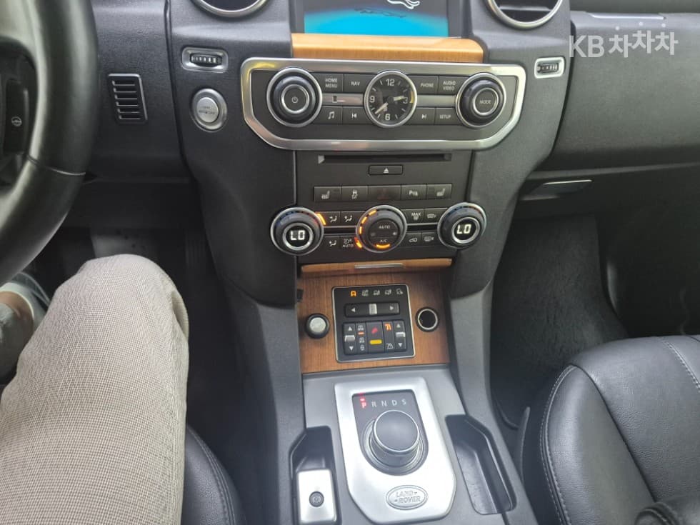 Land Rover 디스커버리43.0 SDV6 HSE Стандартен - 10