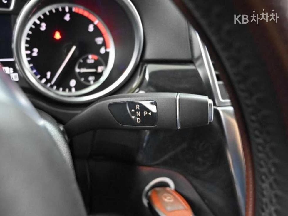 Mercedes-Benz Нов M클래스ML250 블루텍 4MATIC W166 - 9