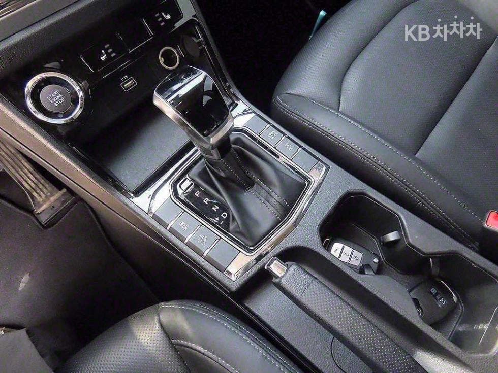 КейДжи Мобилити 뷰티플 코란도1.5 GDi Turbo 2WD C5 - 10