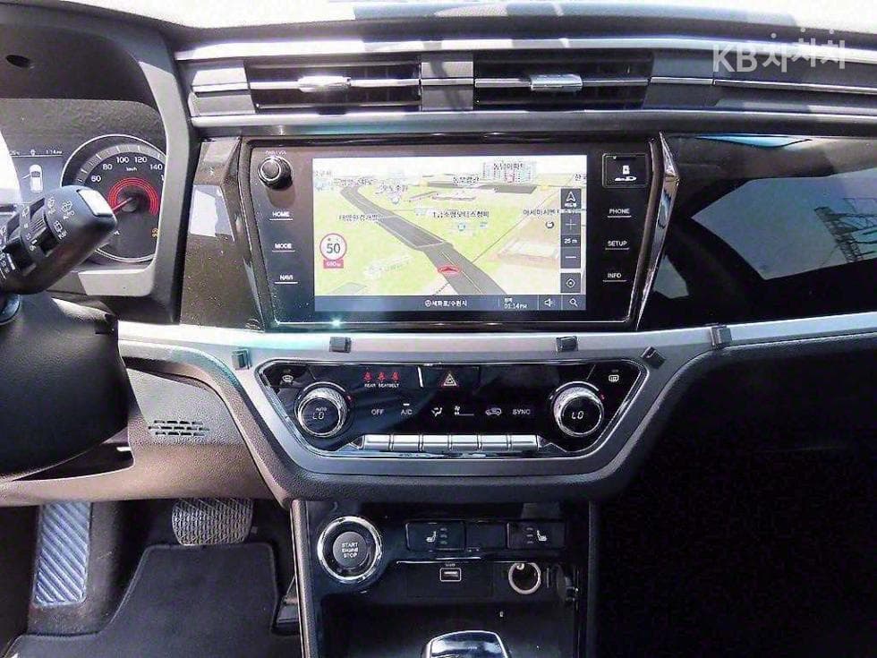 КейДжи Мобилити 뷰티플 코란도1.5 GDi Turbo 2WD C5 - 14