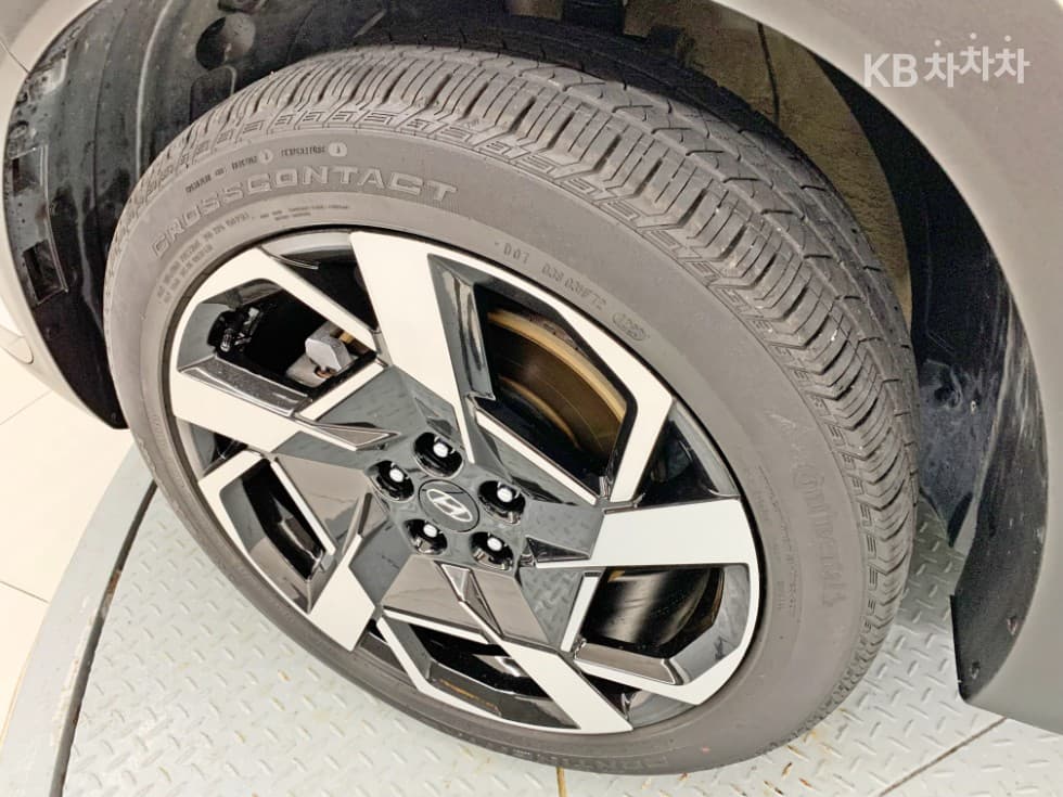 Hyundai The New (facelift) Santa Fe TMGasoline 2.5T 2WD Prestige - 5