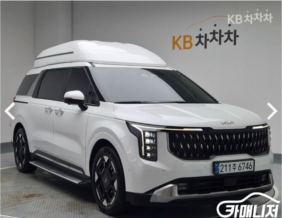 Kia The New Carnival Hybrid 4th Generation High Limousine 1.6 HEV 7 Passenger Signature - Image 3