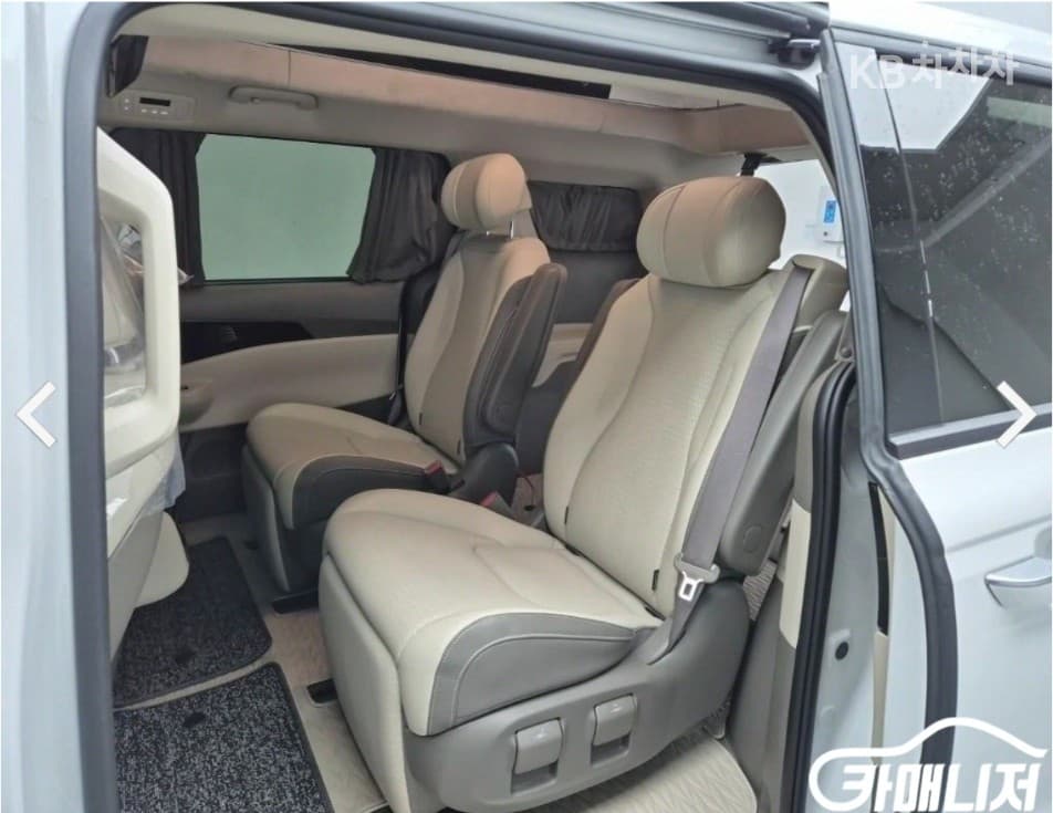 (211주6746)KIA The New Carnival Hybrid 4th GenerationHigh Limousine 1.6 HEV 7 Passenger Signature - 11