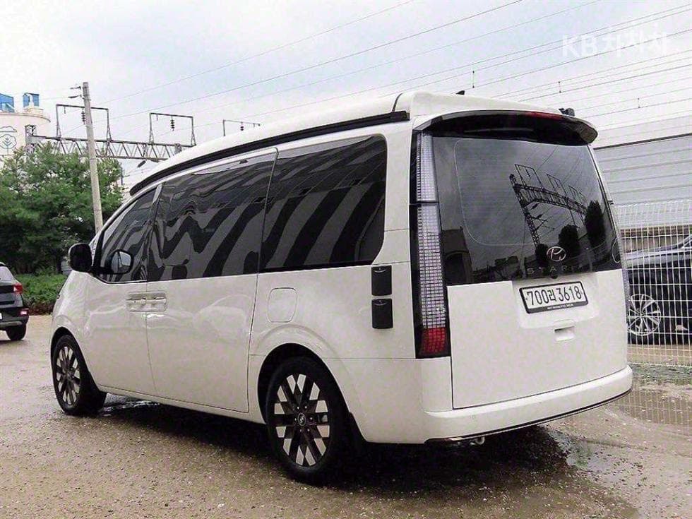 Хюндай Staria Lounge 캠퍼Camper 4 2WD Prestige - 3