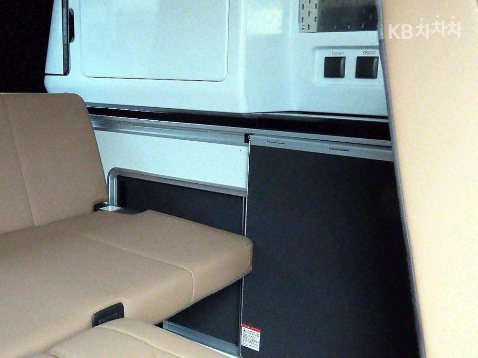 Хюндай Staria Lounge 캠퍼Camper 4 2WD Prestige - 16
