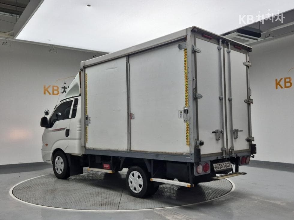 Kia The New (facelift) Bongo 3 (light truck)택배전용Top (Cargo)차 1 Ton Plus형 King Cab Extra Long L - 2