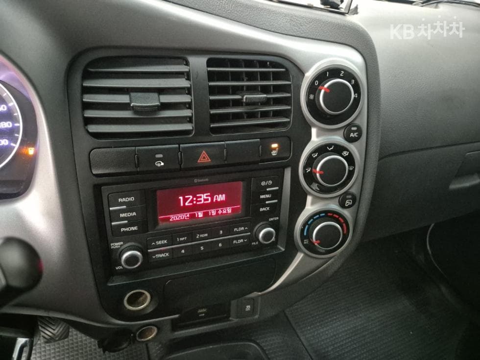 Kia The New (facelift) Bongo 3 (light truck)택배전용Top (Cargo)차 1 Ton Plus형 King Cab Extra Long L - 13