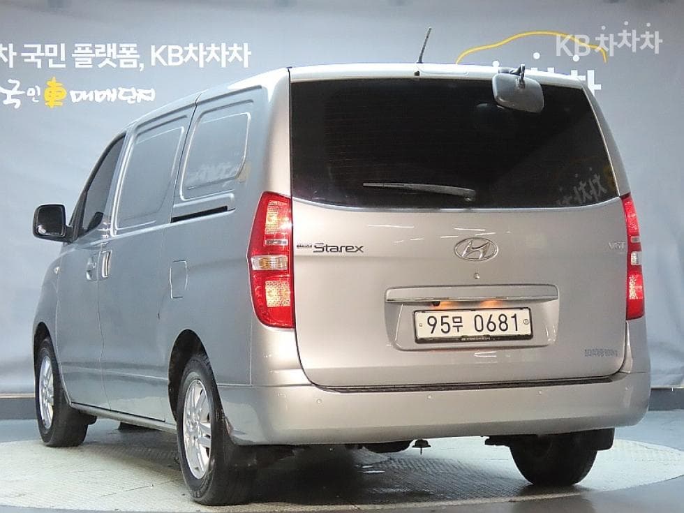 Hyundai The New (facelift) 그랜드 Star렉스Van 3Seater승 Smart - 4