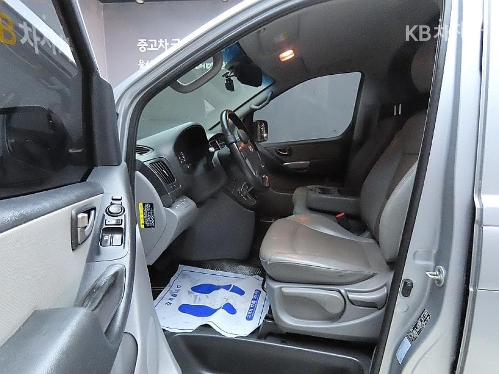 Hyundai The New (facelift) 그랜드 Star렉스Van 3Seater승 Smart - 10