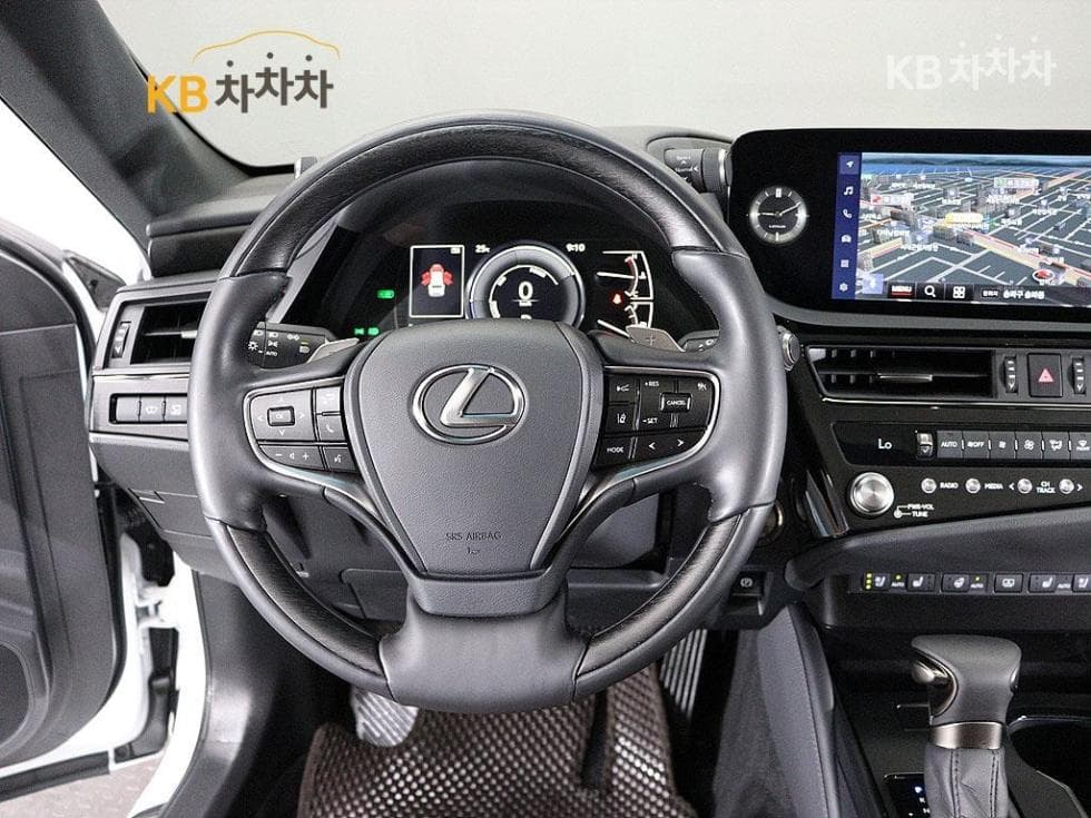 (192du5505)Lexus New Generation ES300h Executive - 5