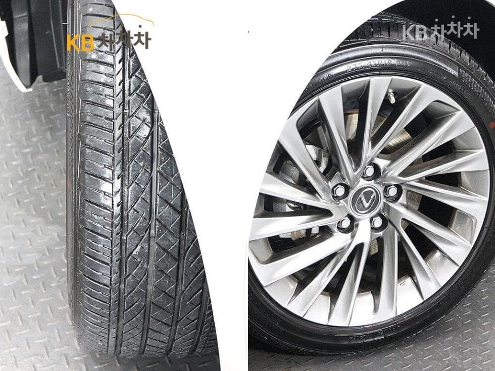 (192du5505)Lexus New Generation ES300h Executive - 12