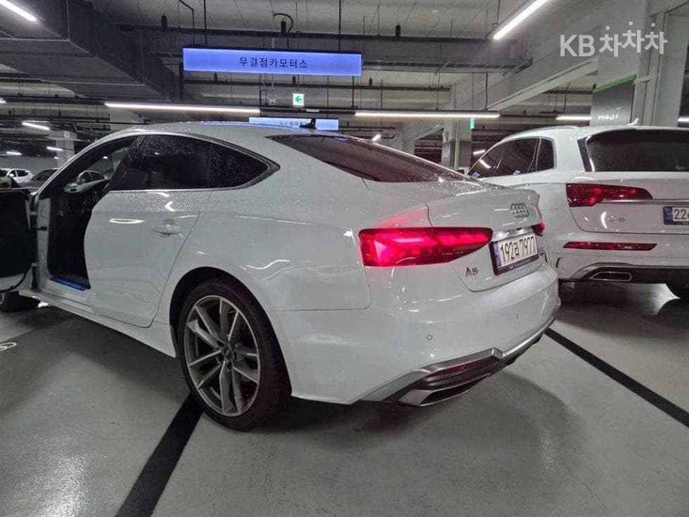 Ауди A5(8W6)40 Турбо Дизел Инжекция quattro Sportback Premium - 3
