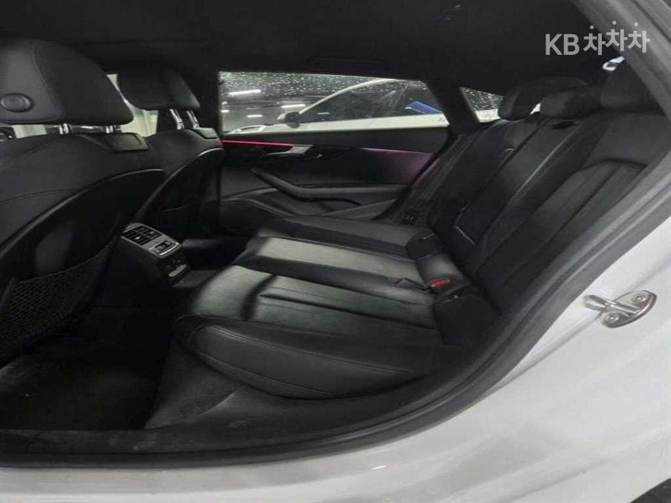 Ауди A5(8W6)40 Турбо Дизел Инжекция quattro Sportback Premium - 12