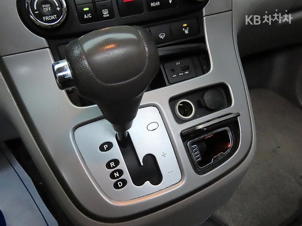 Kia Carnival R그랜드Carnival GLX Premium - 9