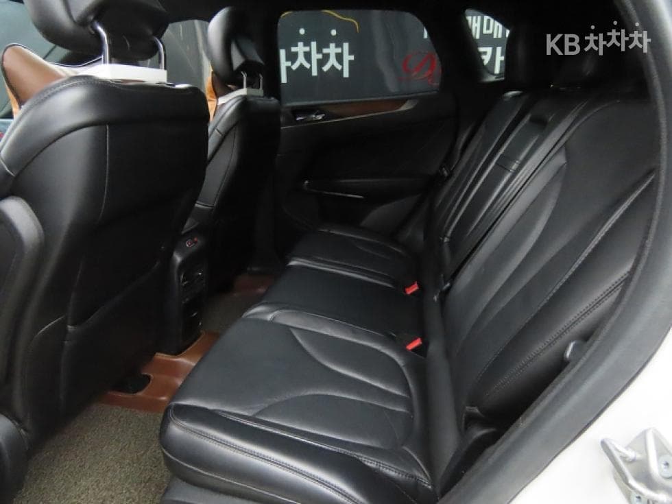 링컨 MKC2.0 AWD 리저브 - 7