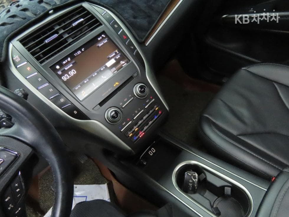 링컨 MKC2.0 AWD 리저브 - 8