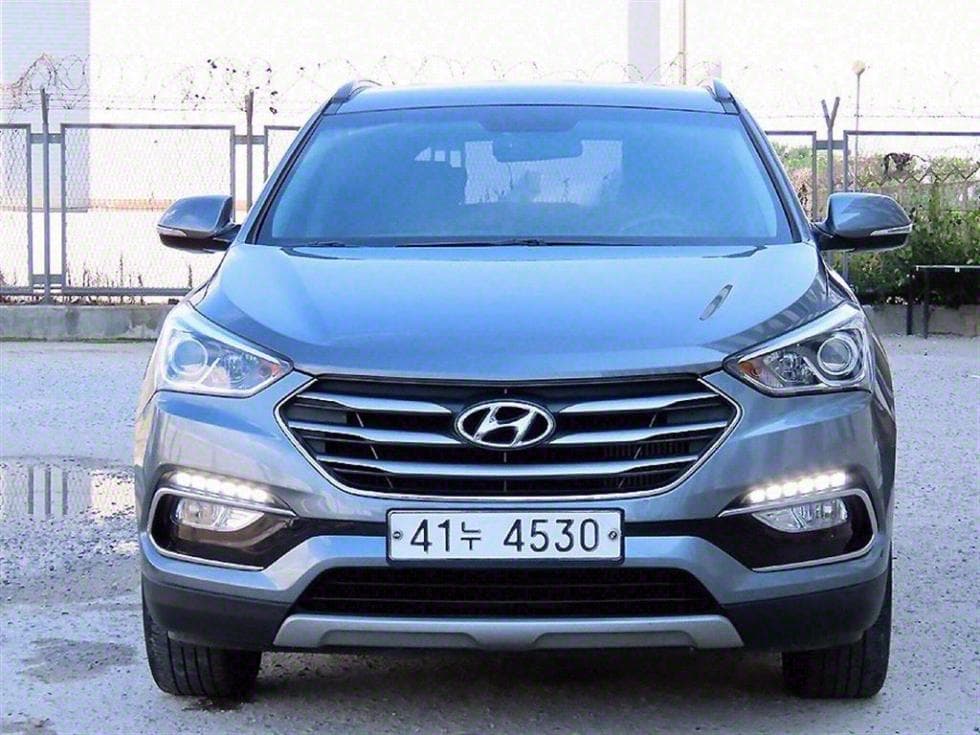 Hyundai Santa Fe The Prime Diesel R2.0 2WD 5-Passenger Premium - Image 1