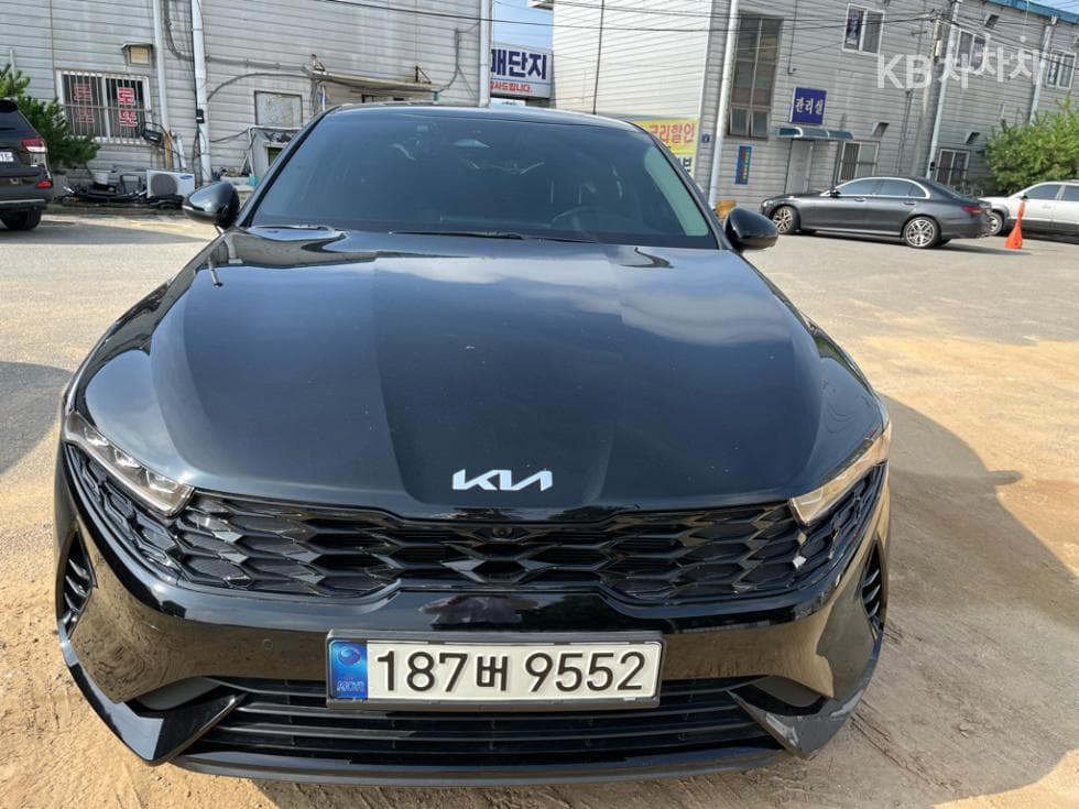 Киа K5 Хибрид 3-토 поколение 2.0 HEV Noblesse - Image 1