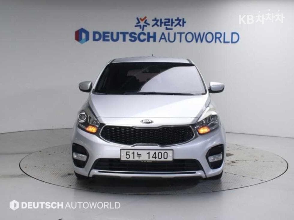 Kia The New Karens 2.0 LPI 7 Passenger Luxury - Image 3