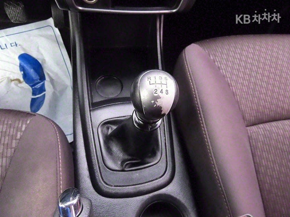 (50ner3181)KG Mobility New Corando C2.0 KX 2WD - 10