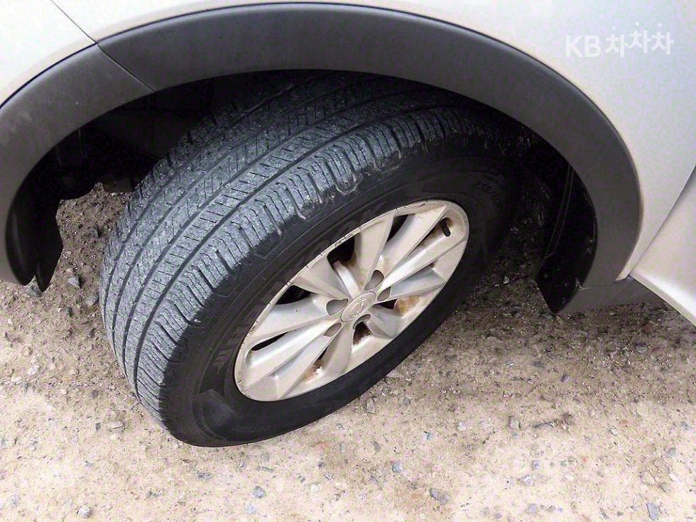 (50ner3181)KG Mobility New Corando C2.0 KX 2WD - 18