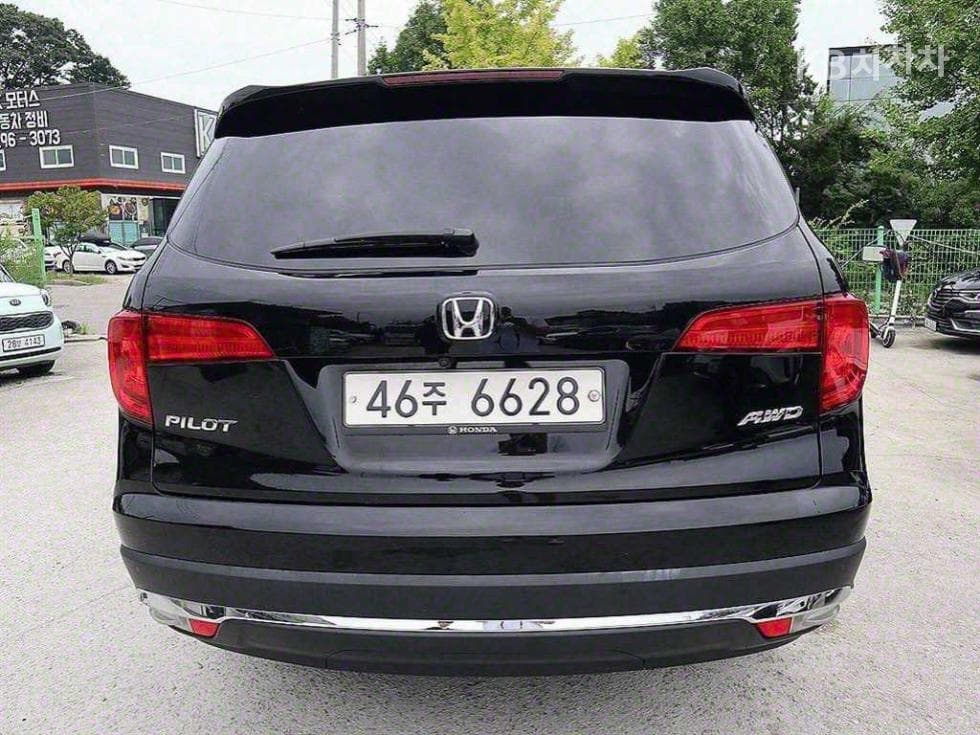 Honda Pilot (3rd gen) 3.5 V6 4WD Base - Image 4