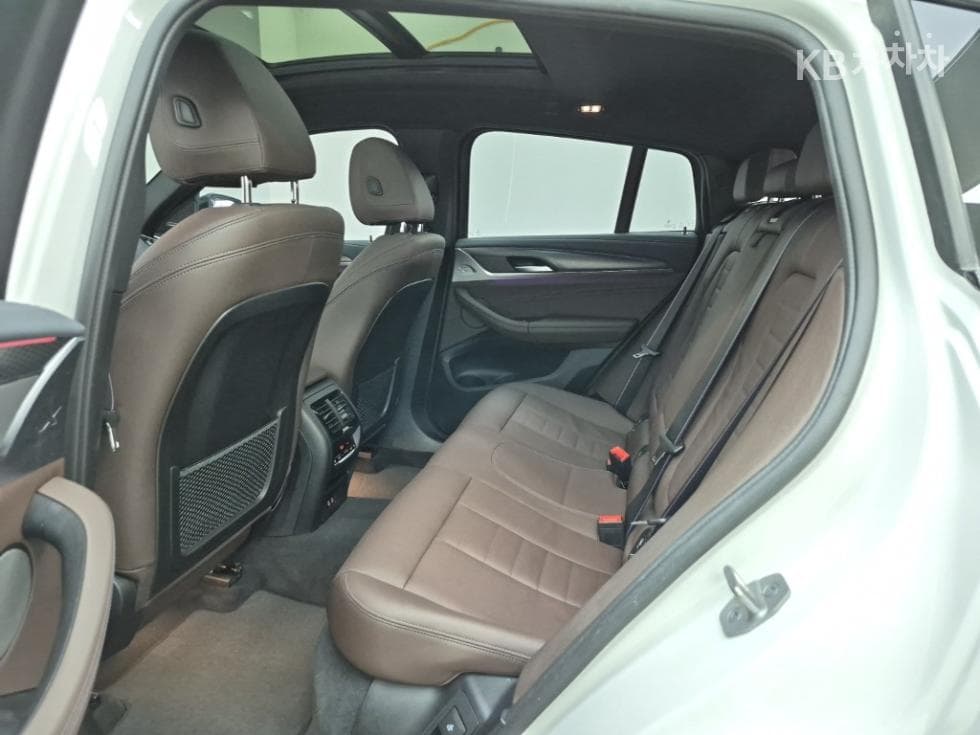 BMW New X4 (G02)xDrive 20d M Sport Pro - 12