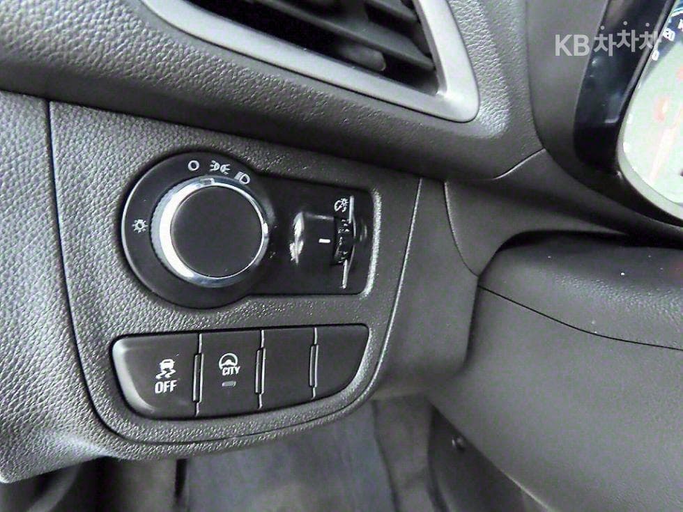 GM Korea The New (facelift) Spark Van1.0 PassengerVan base trim - 12