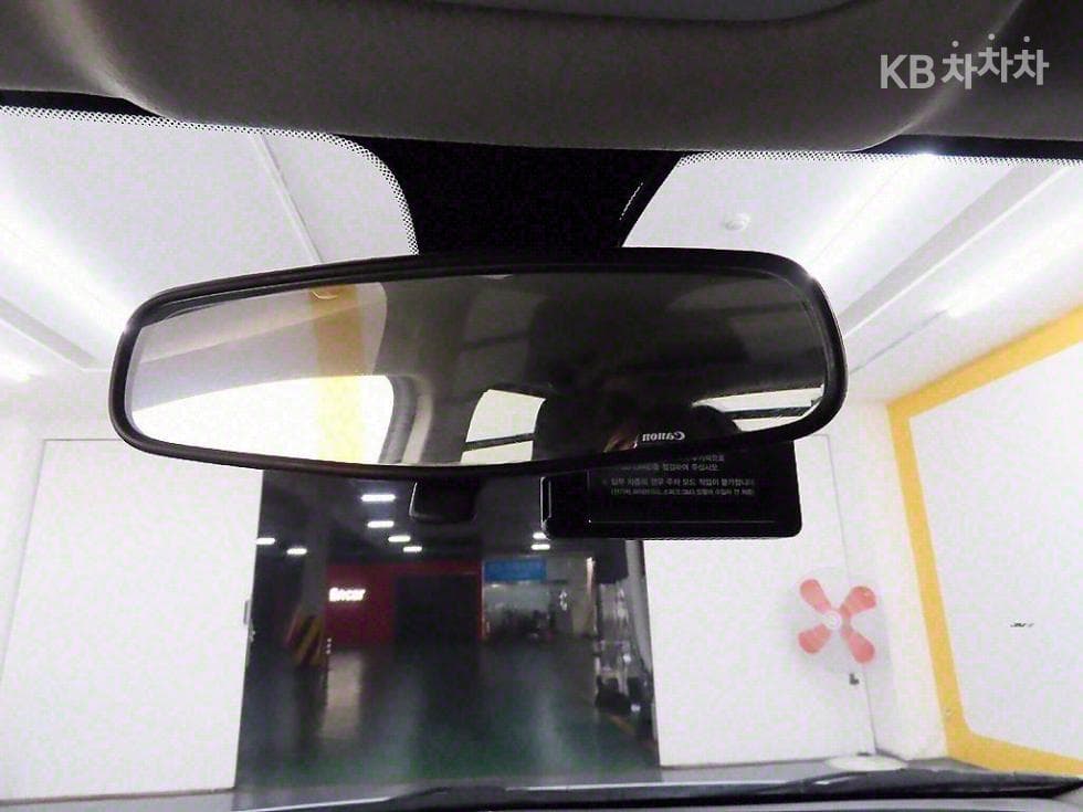 GM Korea The New (facelift) Spark Van1.0 PassengerVan base trim - 17