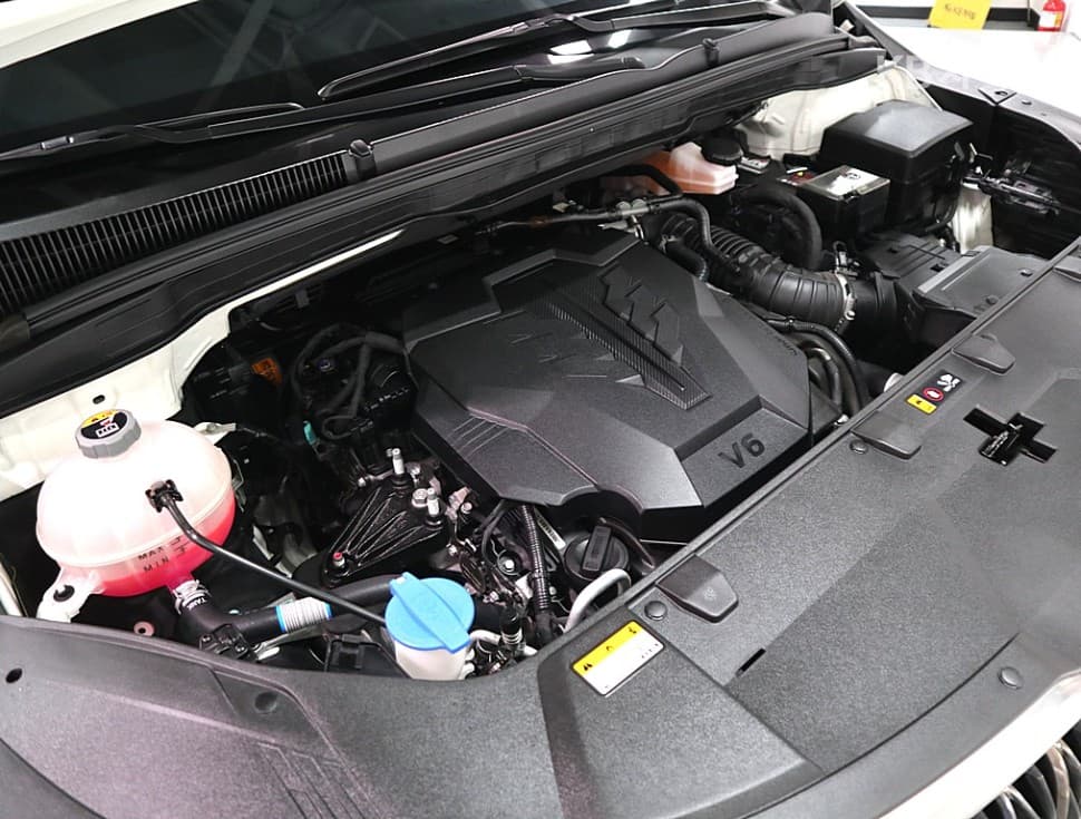 Kia Carnival 4th generationHigh Limousine (Carnival) G3.5 GDI 9-seater Signature - 6