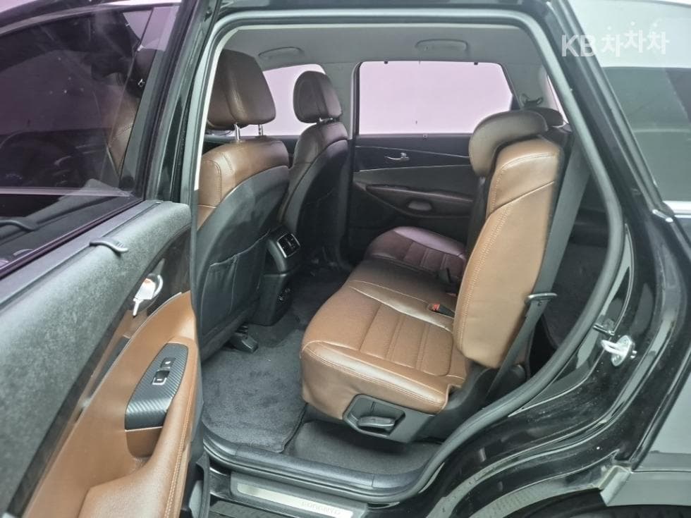 Киа All NewSorentoДизел 2.0 2WD Noblesse - 12