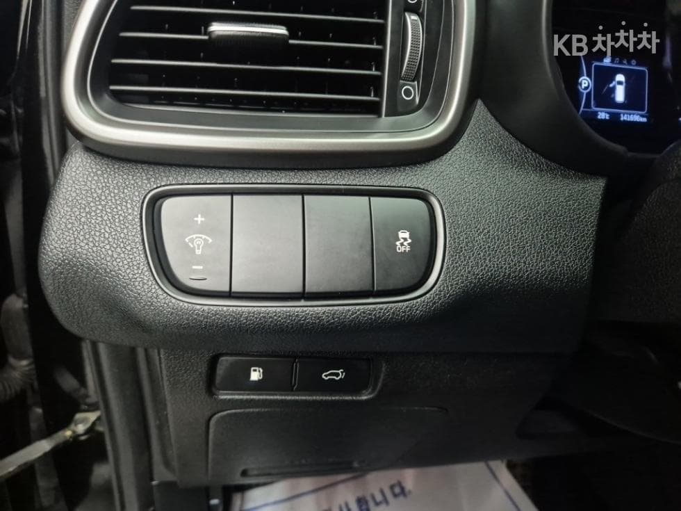 Киа All NewSorentoДизел 2.0 2WD Noblesse - 17